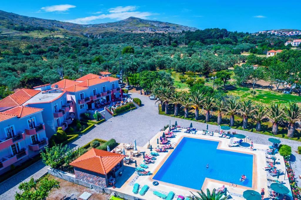 Hotel Bella Vista ميثيمْنا المظهر الخارجي الصورة