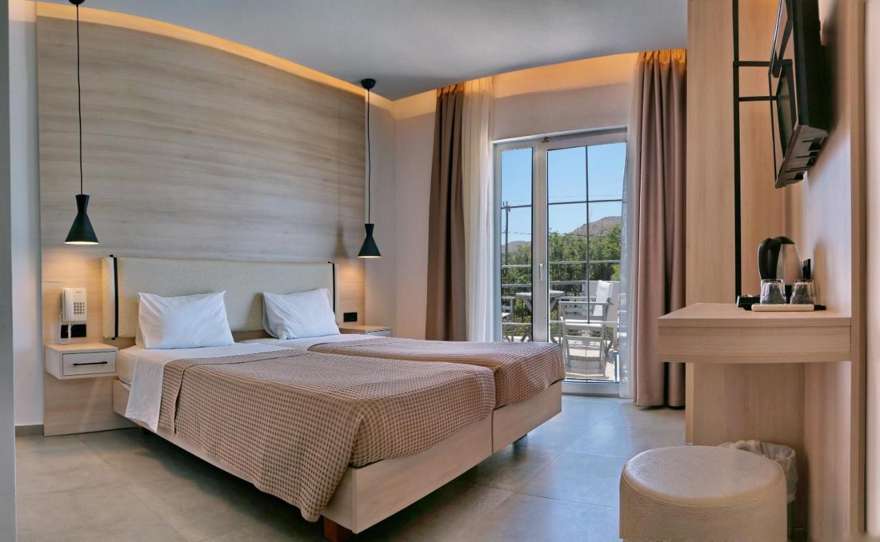 Hotel Bella Vista ميثيمْنا المظهر الخارجي الصورة
