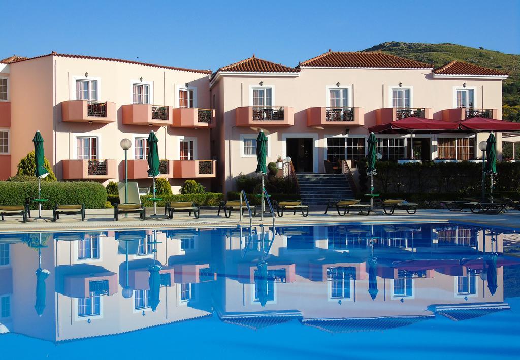 Hotel Bella Vista ميثيمْنا المظهر الخارجي الصورة